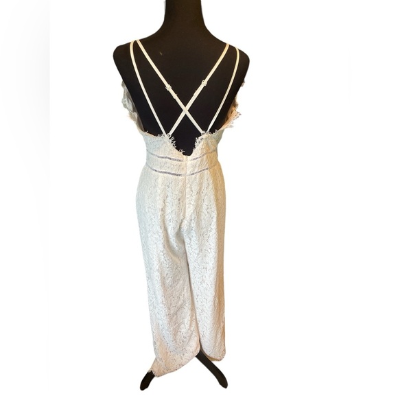 NWOT Ivory Lace Beach Wedding Strappy Jumpsuit, Honeymoon, Vacation, Size Large - Picture 8 of 13